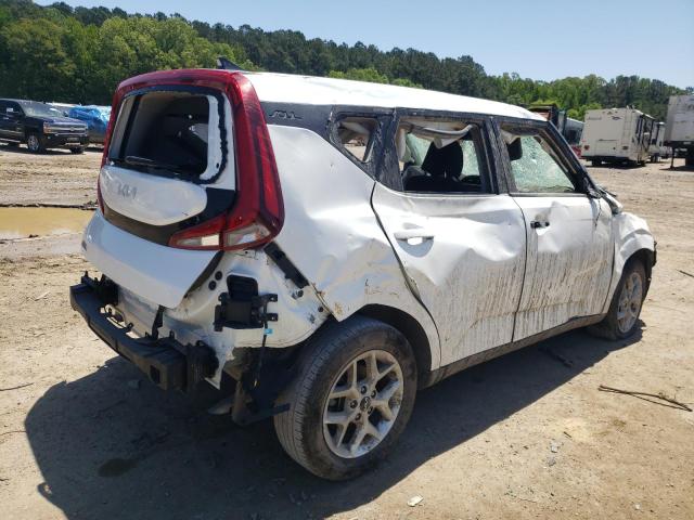 KNDJ23AU2N7832472 - 2022 KIA SOUL LX WHITE photo 3