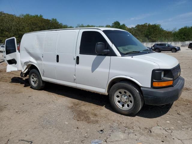 1GCSGAFX6D1123669 - 2013 CHEVROLET EXPRESS G1 WHITE photo 4