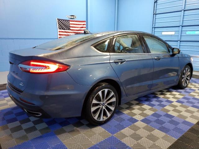 3FA6P0T97KR196253 - 2019 FORD FUSION SE BLUE photo 3