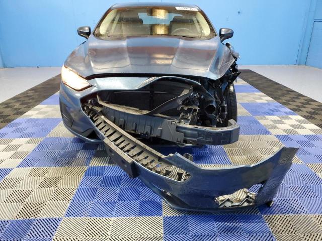 3FA6P0T97KR196253 - 2019 FORD FUSION SE BLUE photo 5