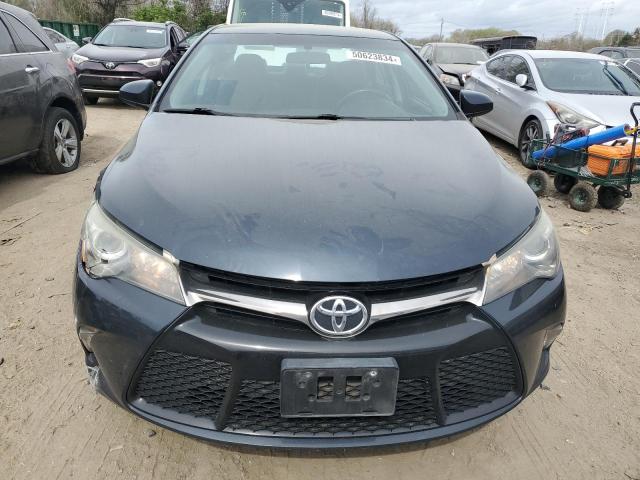 4T1BF1FK4HU275831 - 2017 TOYOTA CAMRY LE BLUE photo 5