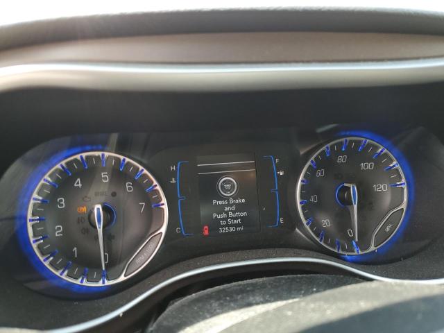 2C4RC1AG2KR576794 - 2019 CHRYSLER PACIFICA L WHITE photo 9