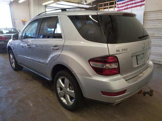 4JGBB8GB9BA628656 - 2011 MERCEDES-BENZ ML 350 4MATIC SILVER photo 2
