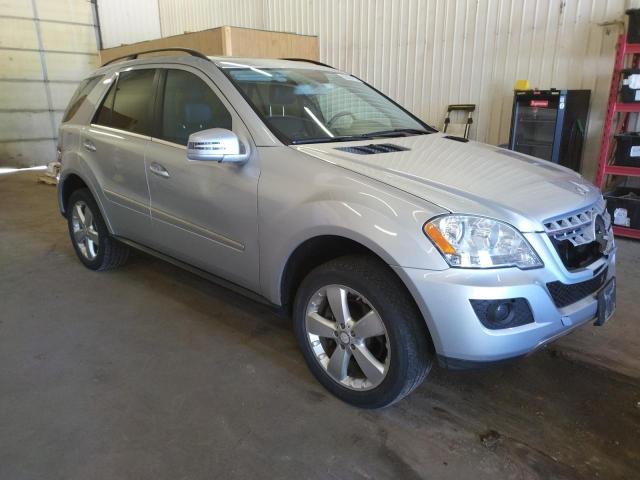 4JGBB8GB9BA628656 - 2011 MERCEDES-BENZ ML 350 4MATIC SILVER photo 4