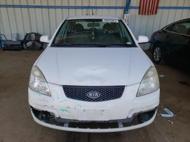 KNADE223796505479 - 2009 KIA RIO BASE WHITE photo 5