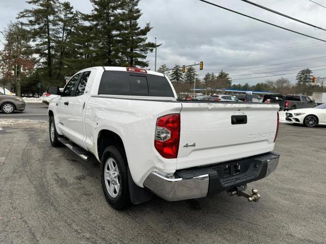 5TFUW5F14FX485126 - 2015 TOYOTA TUNDRA DOUBLE CAB SR/SR5 WHITE photo 4