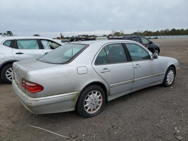 WDBJF82J91X053830 - 2001 MERCEDES-BENZ E 320 4MATIC SILVER photo 3