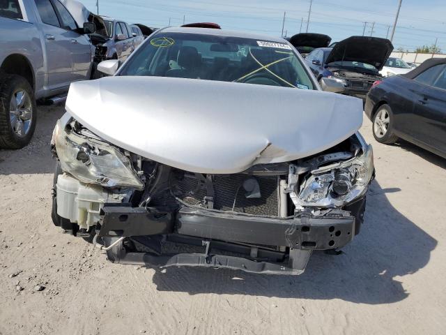 4T4BF1FK6ER422555 - 2014 TOYOTA CAMRY L SILVER photo 5