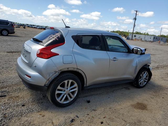 JN8AF5MR5BT000610 - 2011 NISSAN JUKE S SILVER photo 3