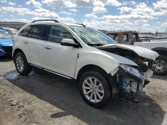 2LMDJ6JK7CBL02163 - 2012 LINCOLN MKX WHITE photo 4