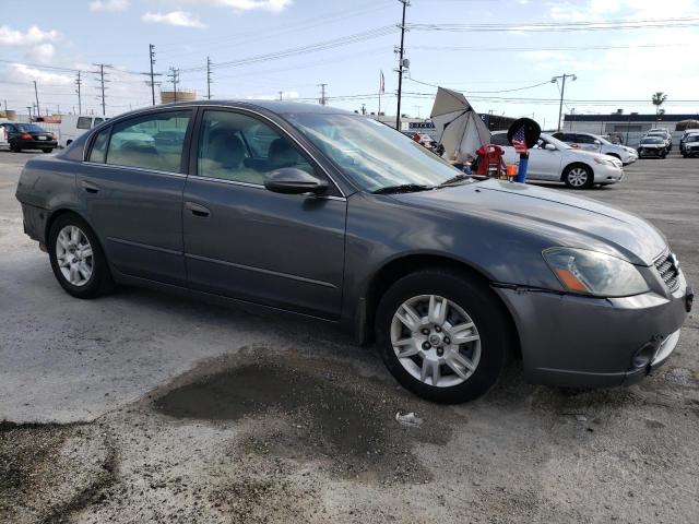 1N4AL11D66N345814 - 2006 NISSAN ALTIMA S GRAY photo 4