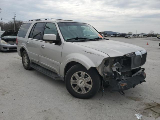 5LMFU28R13LJ02125 - 2003 LINCOLN NAVIGATOR SILVER photo 4