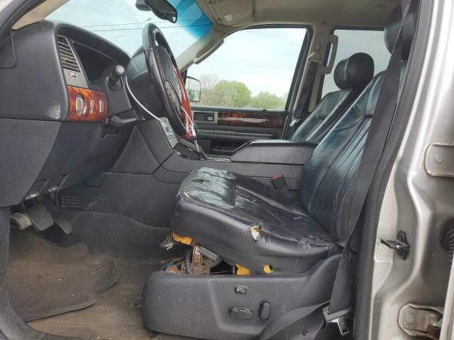 5LMFU28R13LJ02125 - 2003 LINCOLN NAVIGATOR SILVER photo 7