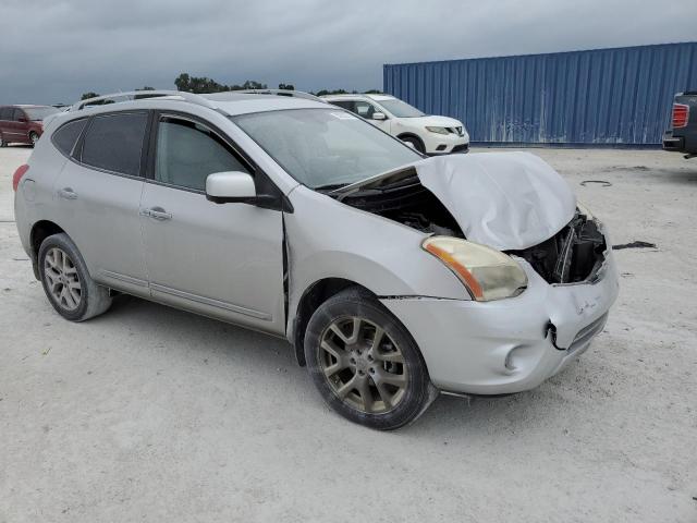 JN8AS5MT1DW000788 - 2013 NISSAN ROGUE S SILVER photo 4