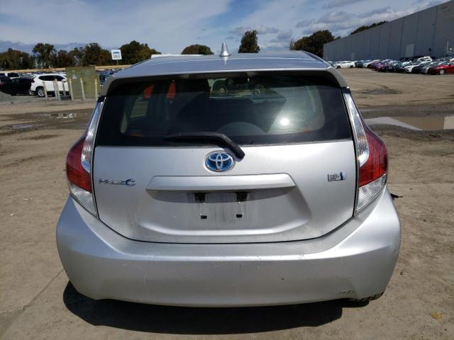 JTDKDTB37F1585152 - 2015 TOYOTA PRIUS C SILVER photo 6