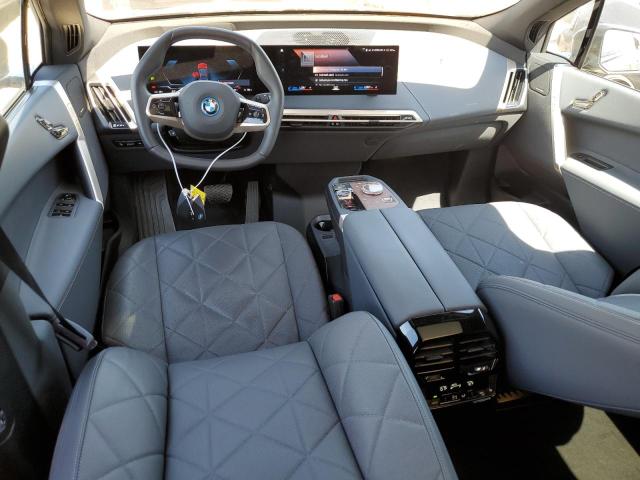 WB523CF05PCL64055 - 2023 BMW IX XDRIVE50 Qara foto 8