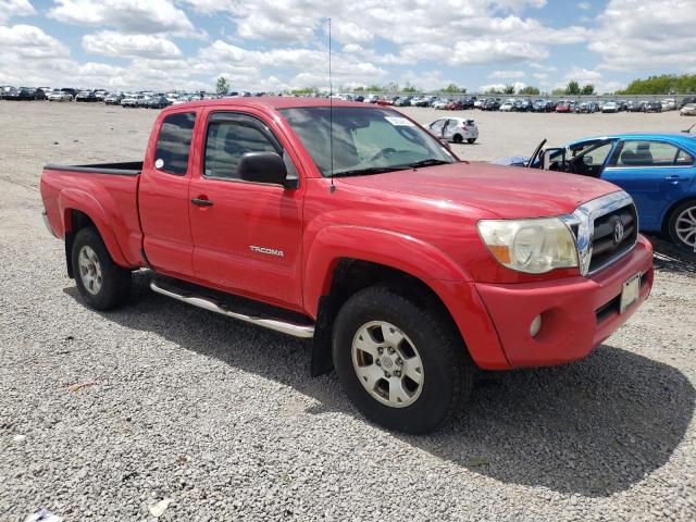 5TETU62N58Z500079 - 2008 TOYOTA TACOMA PRERUNNER ACCESS CAB RED photo 4