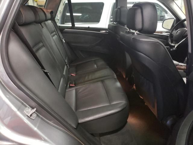 5UXZV8C59D0C14927 - 2013 BMW X5 XDRIVE50I GRAY photo 11