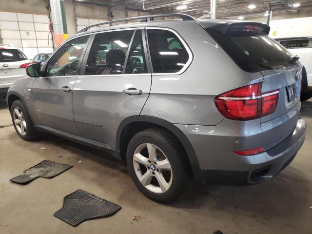 5UXZV8C59D0C14927 - 2013 BMW X5 XDRIVE50I GRAY photo 2