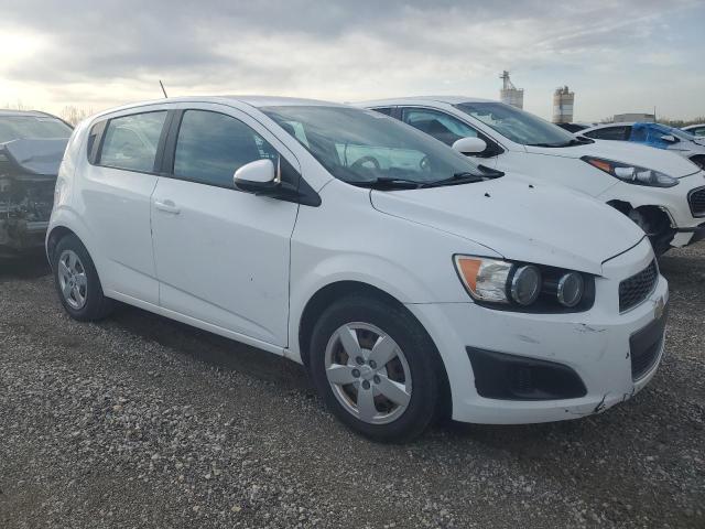 1G1JA6SH9F4119540 - 2015 CHEVROLET SONIC LS WHITE photo 4