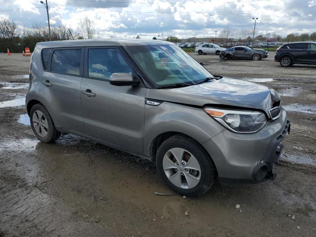 KNDJN2A29G7270752 - 2016 KIA SOUL GRAY photo 4