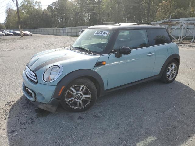 2013 MINI COOPER, 