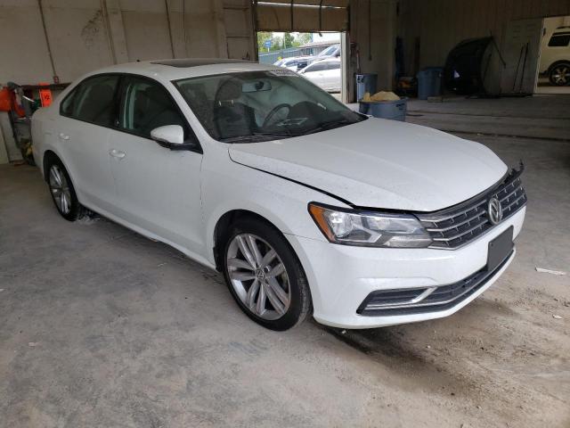 1VWLA7A32KC013925 - 2019 VOLKSWAGEN PASSAT WOLFSBURG WHITE photo 4