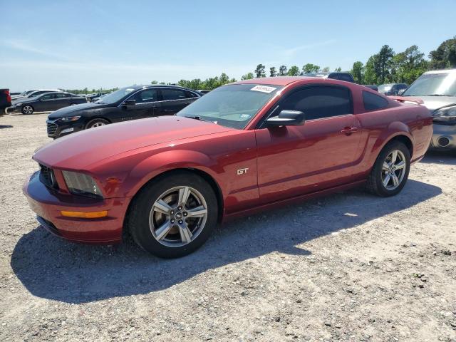 1ZVHT82HX55147719 - 2005 FORD MUSTANG GT RED photo 1