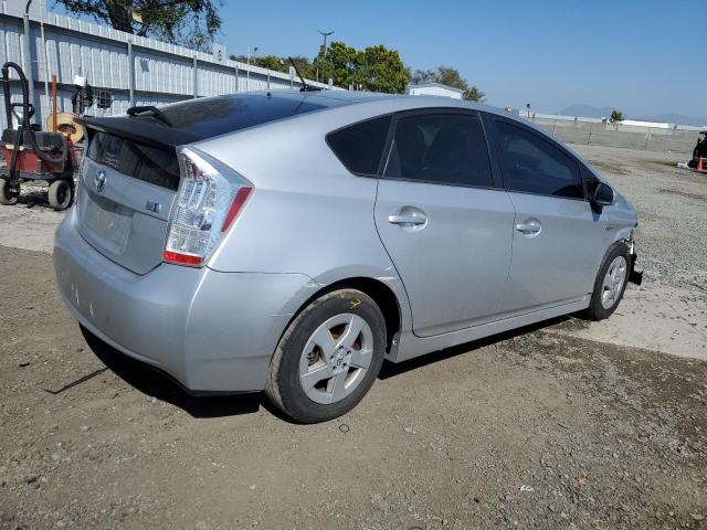 JTDKN3DU6B0261161 - 2011 TOYOTA PRIUS SILVER photo 3