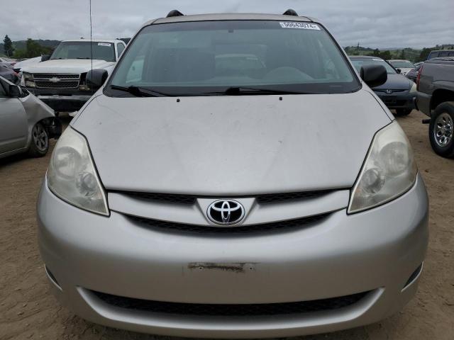 5TDZK23C98S142780 - 2008 TOYOTA SIENNA CE SILVER photo 5