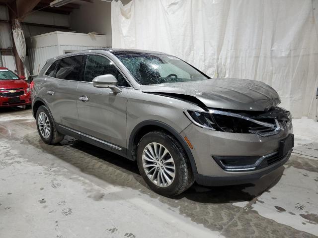 2LMPJ8KP7HBL41409 - 2017 LINCOLN MKX SELECT SILVER photo 4