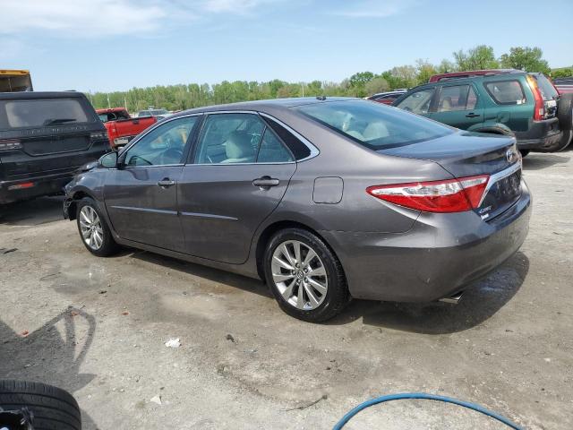 4T1BK1FK8GU575933 - 2016 TOYOTA CAMRY XSE GRAY photo 2