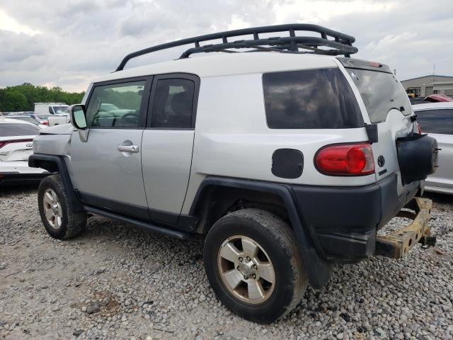 JTEBU11F370052086 - 2007 TOYOTA FJ CRUISER SILVER photo 2