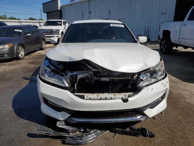 1HGCR2F16HA077994 - 2017 HONDA ACCORD SPORT SPECIAL EDITION WHITE photo 5