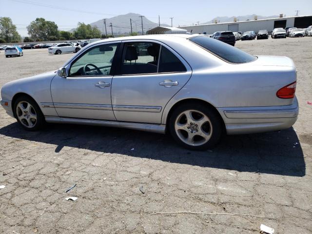 WDBJF70J71B242356 - 2001 MERCEDES-BENZ E-CLASS 430 SILVER photo 2