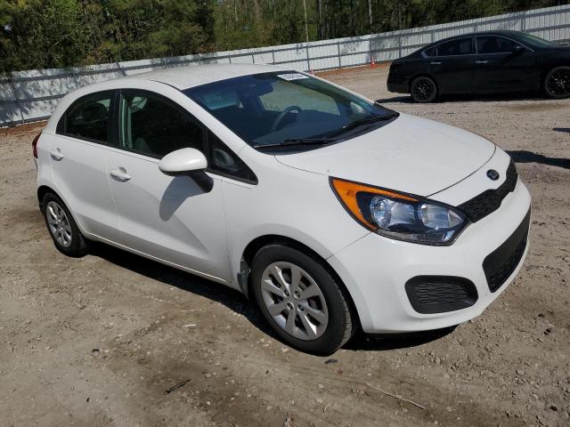 KNADM5A35F6515493 - 2015 KIA RIO LX WHITE photo 4