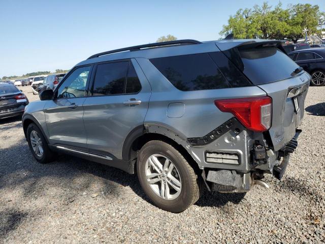 1FMSK7DH4PGC10612 - 2023 FORD EXPLORER XLT SILVER photo 2