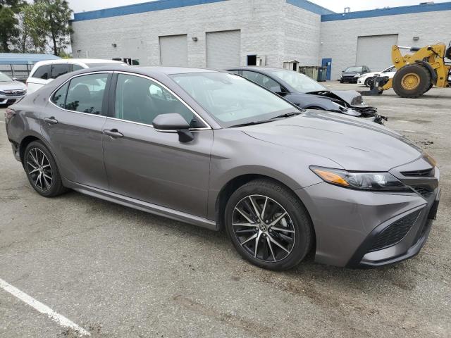 4T1G11AK0PU095529 - 2023 TOYOTA CAMRY SE NIGHT SHADE GRAY photo 4