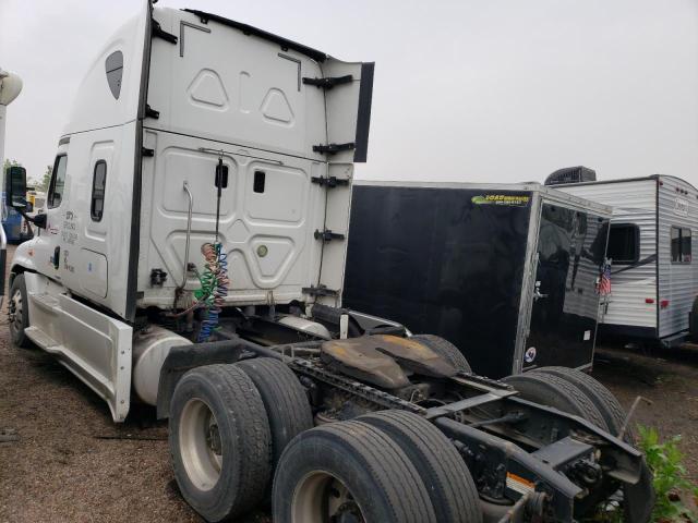 3AKJGLD51GSHA8415 - 2016 FREIGHTLINER CASCADIA 1 WHITE photo 3