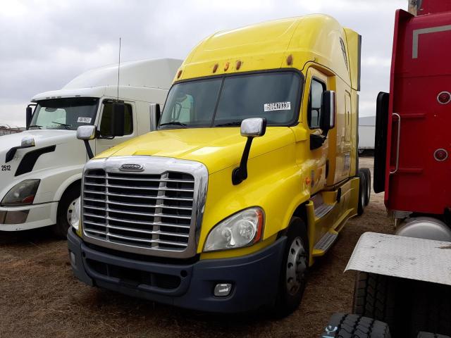 3AKJGLD54FSFY0710 - 2015 FREIGHTLINER CASCADIA 1 YELLOW photo 2