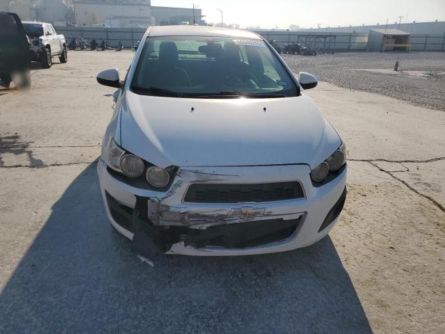 1G1JA5SH9G4126595 - 2016 CHEVROLET SONIC LS WHITE photo 5