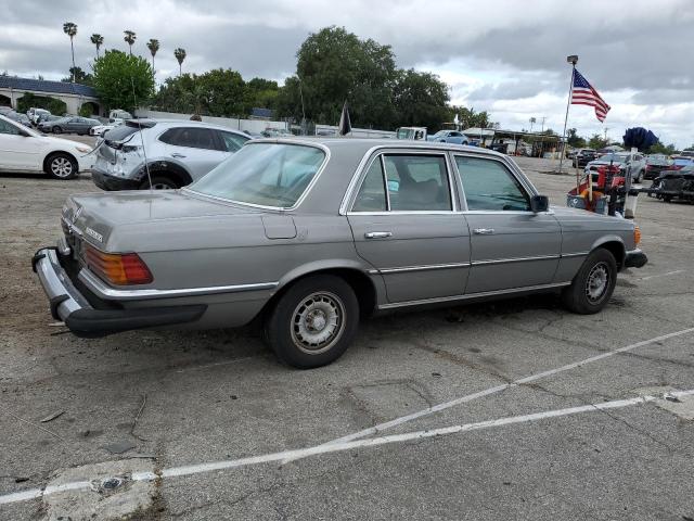 11612012023059 - 1980 MERCEDES-BENZ 300-CLASS GRAY photo 3