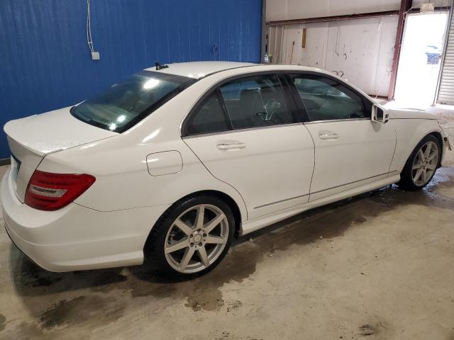 WDDGF4HB3EA955103 - 2014 MERCEDES-BENZ C 250 WHITE photo 3