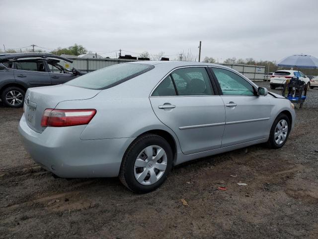 4T1BE46K67U060793 - 2007 TOYOTA CAMRY CE SILVER photo 3