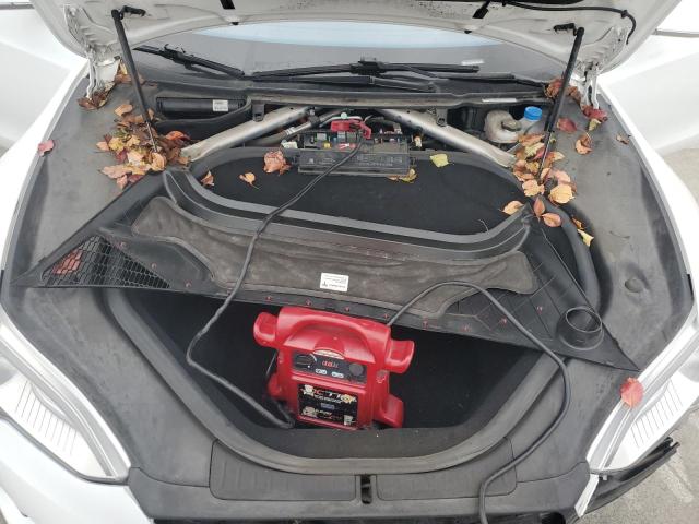 5YJSA1E24GF129280 - 2016 TESLA MODEL S WHITE photo 11