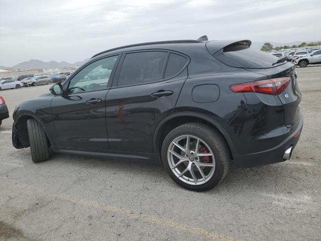 ZASFAKPNXJ7C24011 - 2018 ALFA ROMEO STELVIO SPORT Siyah fotoğraf 2
