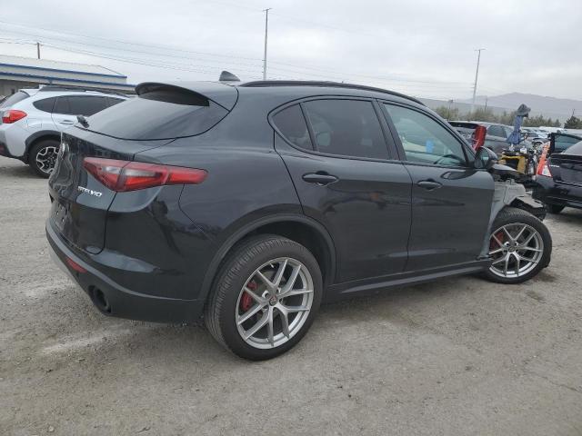 ZASFAKPNXJ7C24011 - 2018 ALFA ROMEO STELVIO SPORT Siyah fotoğraf 3