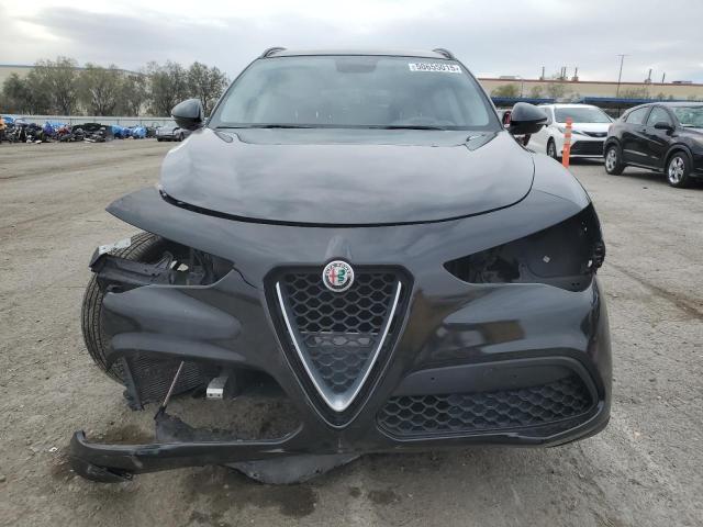 ZASFAKPNXJ7C24011 - 2018 ALFA ROMEO STELVIO SPORT Siyah fotoğraf 5