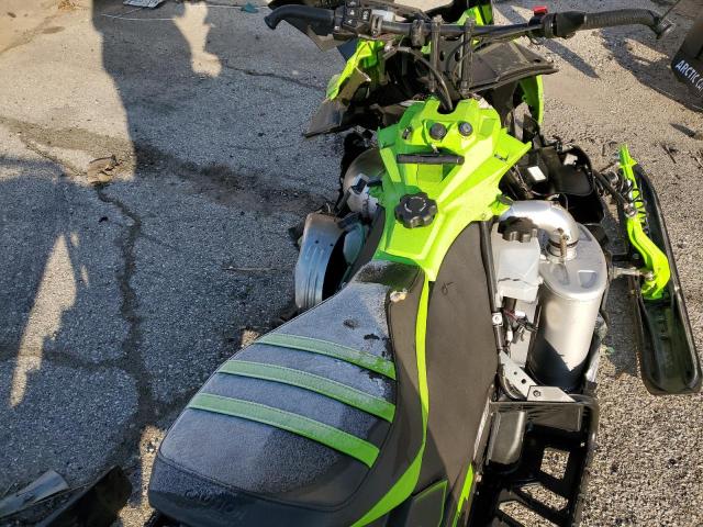 4UF1S2JH8ST104731 - 2025 ARCTIC CAT SNOWMOBILE GREEN photo 5