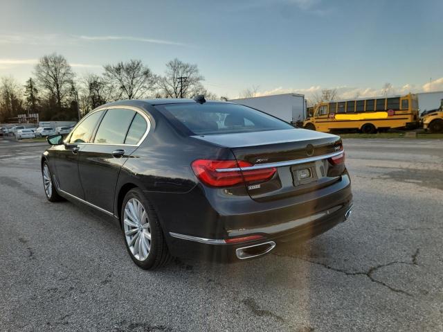 WBA7E4C55KGV28252 - 2019 BMW 740 XI შავი ფოტო 3